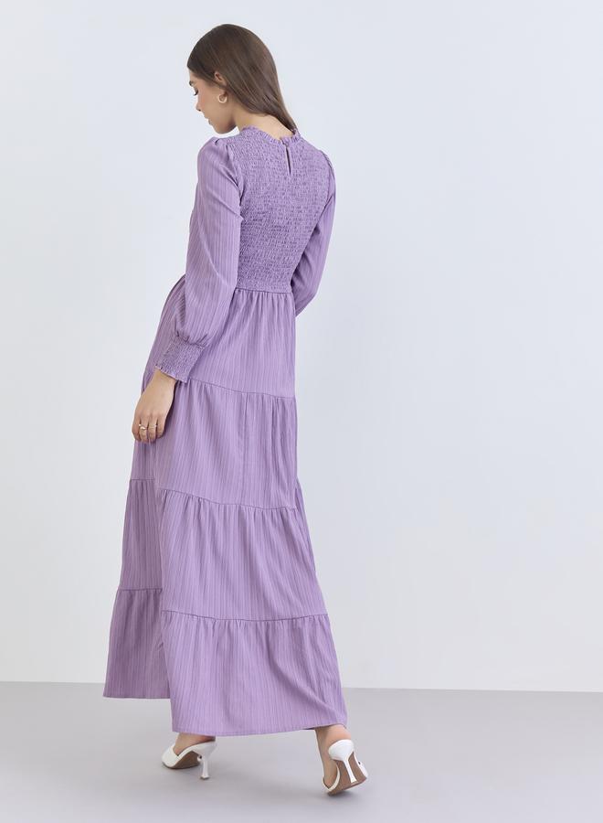 ستايلي فستان طويل بطبقات وتفاصيل مزمومة - Image 3